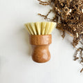 brosse-de-cuisine-en-bois-debene-naturel
