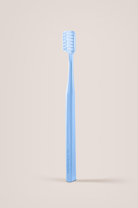 gratte-langue-en-inox-reutilisable