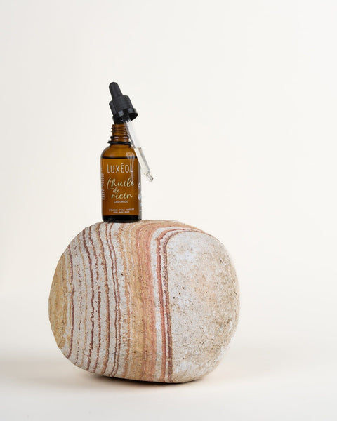 Huile de ricin naturelle cheveux peau ongles