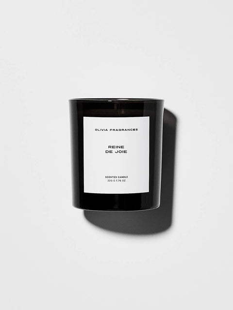 bougie-parfumee-artisanale-aux-senteurs-naturelles
